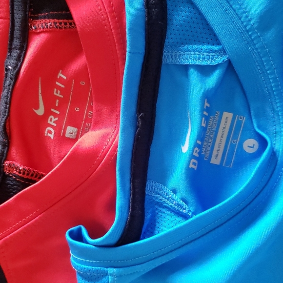 2 NIKE Dri-fit shirts. Boys size Large - Picture 4 of 6